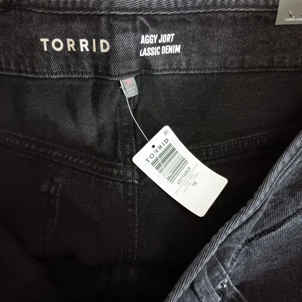 Torrid Womens 18 Baggy Jort Coal Black Denim Shorts Distressed Goth Punk Emo NWT